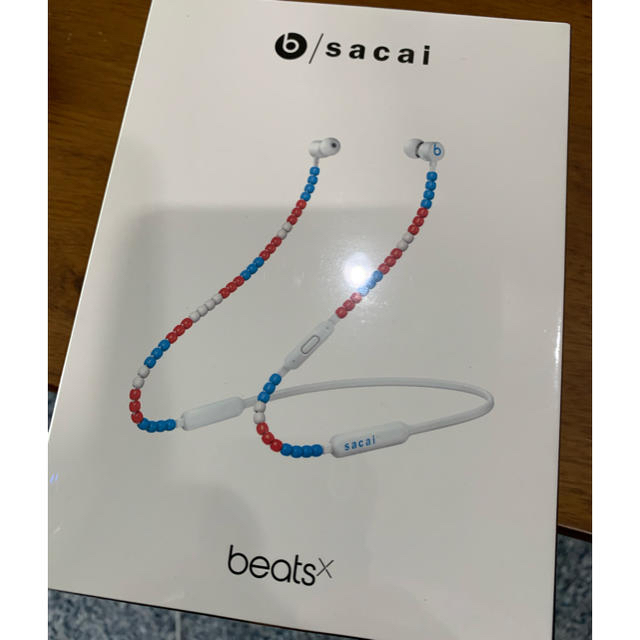 Beats by Dr Dre(ビーツバイドクタードレ)のBEATSX × sacai Special Edition  スマホ/家電/カメラのオーディオ機器(ヘッドフォン/イヤフォン)の商品写真