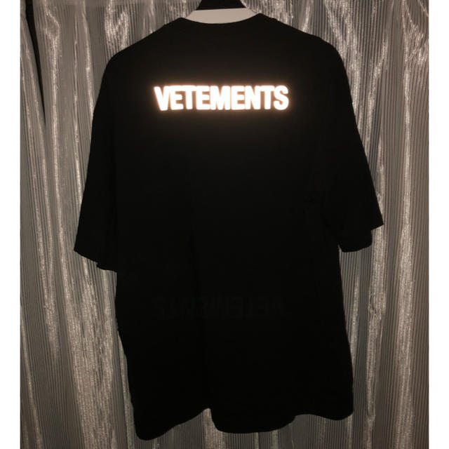 美品です。。  vetements  ヴェトモン  リフレクター M