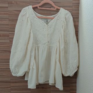 ザラ(ZARA)のZARA トップス(カットソー(長袖/七分))