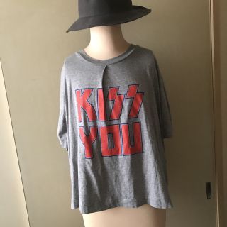 リタジーンズトウキョウ(RITA JEANS TOKYO)のRITA JEANS TOKYO. Tシャツ  美品 グレー(Tシャツ(半袖/袖なし))