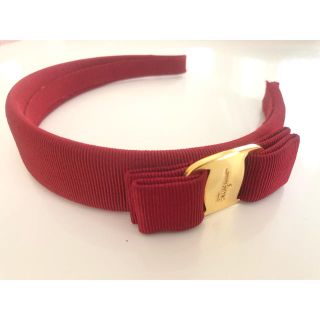 フェラガモ(Ferragamo)のフェラガモ カチューシャ レッド(カチューシャ)