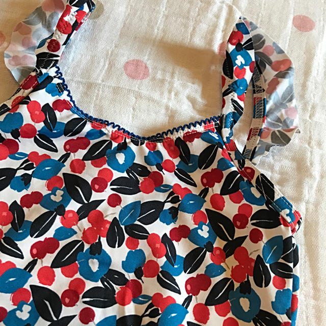 PETIT BATEAU(プチバトー)のプチバトー 水着 24m 美品 キッズ/ベビー/マタニティのベビー服(~85cm)(水着)の商品写真