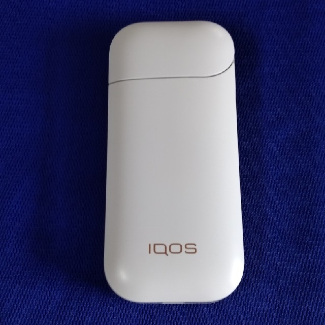 IQOS(アイコス)のｱｲｺｽﾁｬｰｼﾞｬｰ旧型ﾎﾜｲﾄ中古品　no4 メンズのファッション小物(タバコグッズ)の商品写真