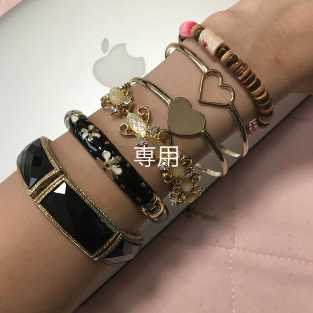 AZUL by moussy(アズールバイマウジー)のブレスレット まとめ売り レディースのアクセサリー(ブレスレット/バングル)の商品写真