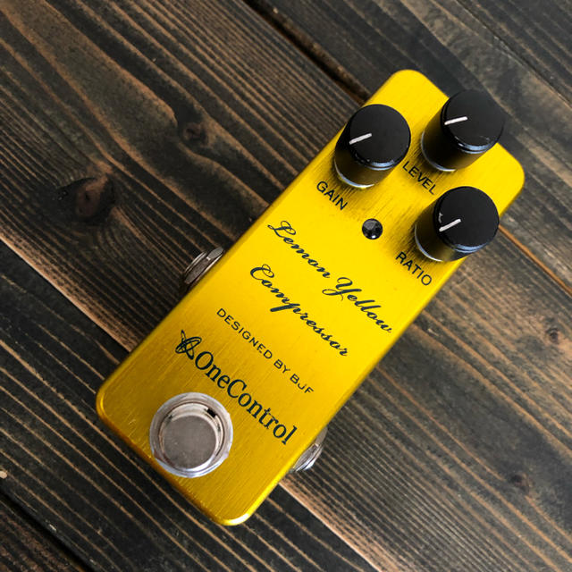 One Control Lemon Yellow Compressor 楽器のギター(エフェクター)の商品写真