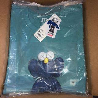 ユニクロ(UNIQLO)のUNIQLO KAWS(Tシャツ/カットソー(半袖/袖なし))