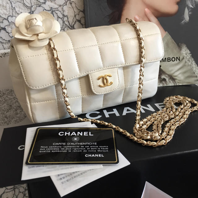 OFFセール きぃー様専用☆ CHANELチェーン ショルダーバッグ 175000円