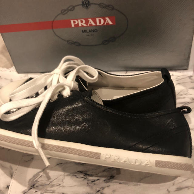 PRADA(プラダ)のPRADA オールレザー スニーカー  ブラック レディースの靴/シューズ(スニーカー)の商品写真