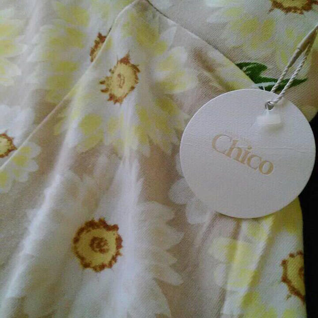 who's who Chico(フーズフーチコ)の新品who'swhochico レディースのスカート(ひざ丈スカート)の商品写真