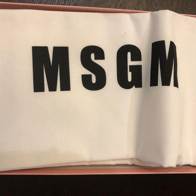 MSGM(エムエスジイエム)の専用　MSGM(エムエスジーエム) 37サイズシャワーサンダル レディースの靴/シューズ(サンダル)の商品写真