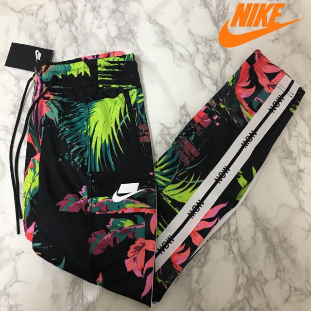 ✨NIKE NSW✨ジョガーパンツ トラックパンツフローラル 花柄日本Lサイズ③のサムネイル