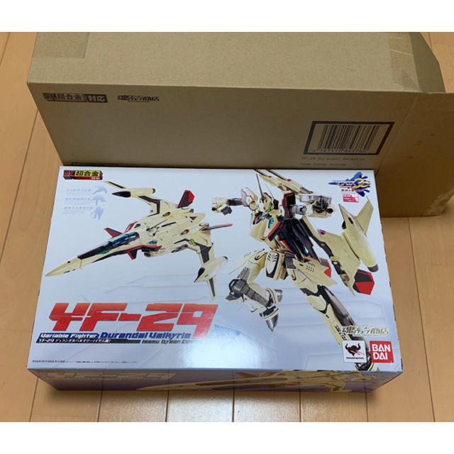 BANDAI(バンダイ)の新品 未開封品 DX超合金 YF-29 デュランダルバルキリー(イサム機) エンタメ/ホビーのフィギュア(アニメ/ゲーム)の商品写真