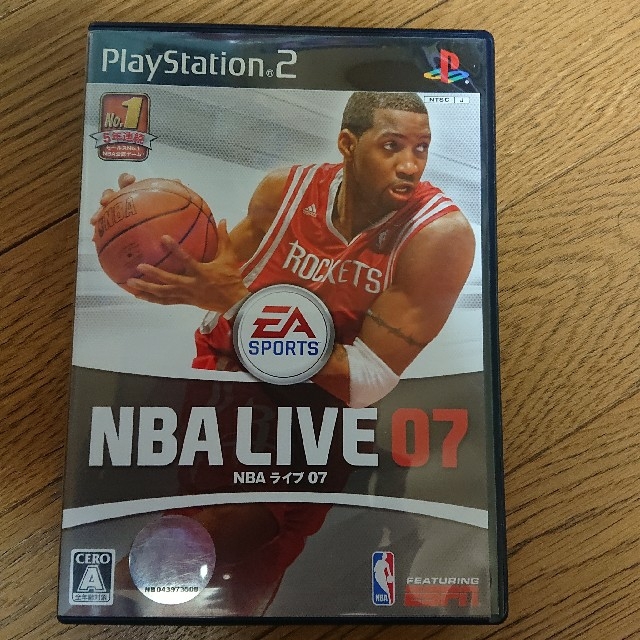 PlayStation2(プレイステーション2)のPS2 NBA LIVE07 エンタメ/ホビーのゲームソフト/ゲーム機本体(家庭用ゲームソフト)の商品写真