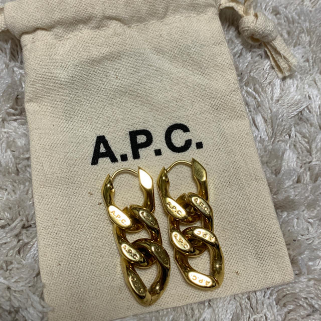 apc ピアスレディース