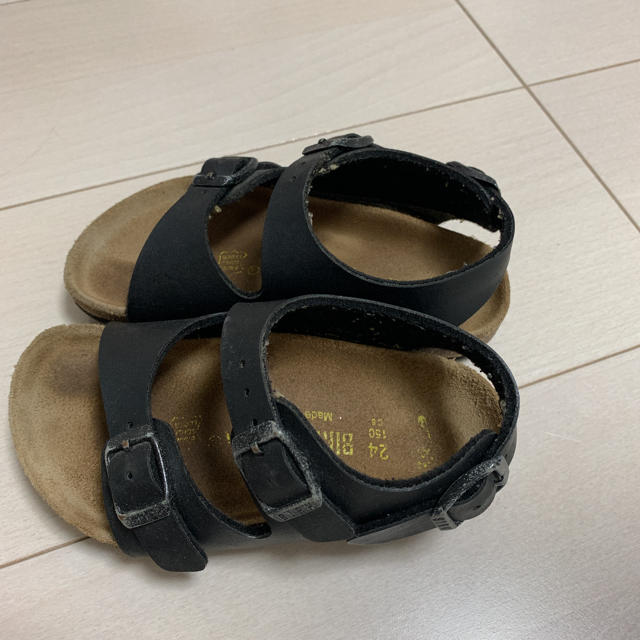 BIRKENSTOCK(ビルケンシュトック)のビルケンシュトック 15センチ 正規品 黒 サンダル  キッズ/ベビー/マタニティのキッズ靴/シューズ(15cm~)(サンダル)の商品写真