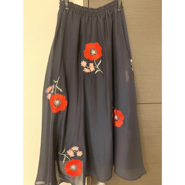 WILLSELECTION(ウィルセレクション)のウィルセレクション❁スパンボイル大花刺繍スカート レディースのスカート(ロングスカート)の商品写真