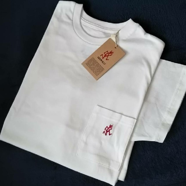 GRAMICCI(グラミチ)の〓新品〓 GRAMICCI ワンポイント刺繍 半袖 ポケットTシャツ／ホワイトＭ メンズのトップス(Tシャツ/カットソー(半袖/袖なし))の商品写真