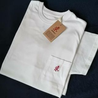 グラミチ(GRAMICCI)の〓新品〓 GRAMICCI ワンポイント刺繍 半袖 ポケットTシャツ／ホワイトＭ(Tシャツ/カットソー(半袖/袖なし))