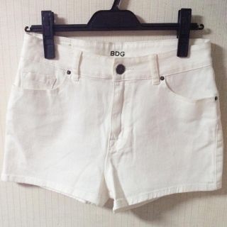 アーバンアウトフィッターズ(Urban Outfitters)のBDG ハイウエスト ショーパン(ショートパンツ)