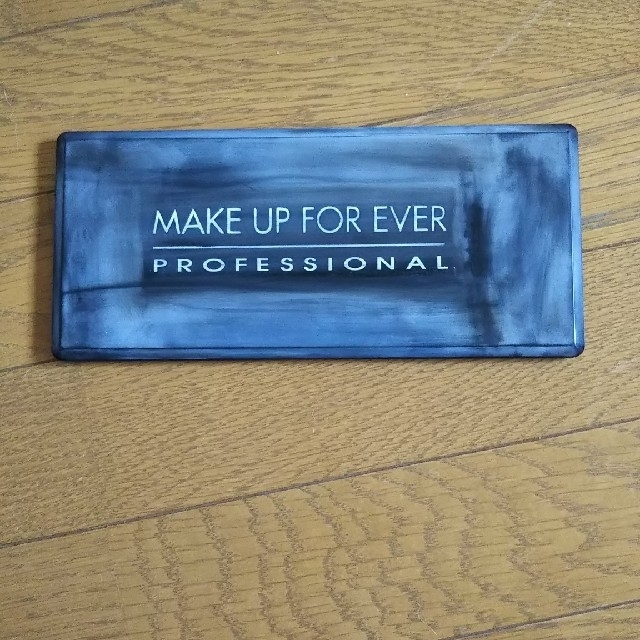 MAKE UP FOR EVER(メイクアップフォーエバー)のメイクアップフォーエバーアイシャドウパレット コスメ/美容のベースメイク/化粧品(アイシャドウ)の商品写真