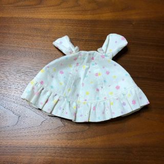 ミキハウス(mikihouse)の【美品】キューピー ベビー ゴム付き ウサギ耳帽子(帽子)