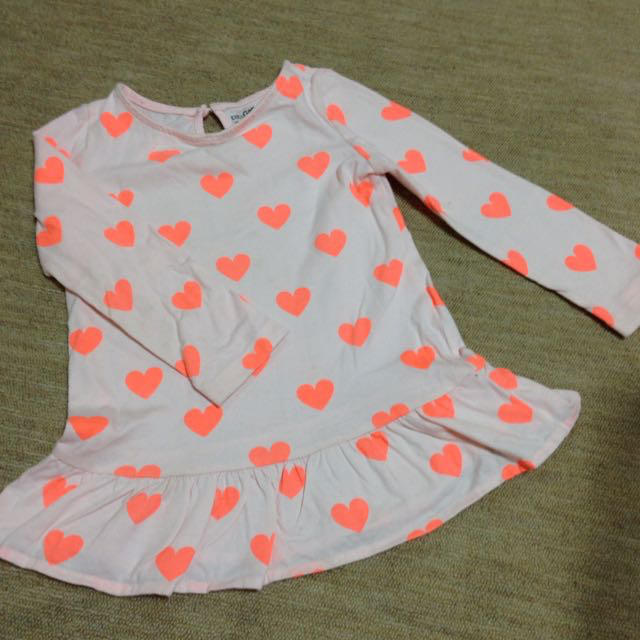 GAP(ギャップ)のハートのチュニック キッズ/ベビー/マタニティのキッズ服女の子用(90cm~)(Tシャツ/カットソー)の商品写真