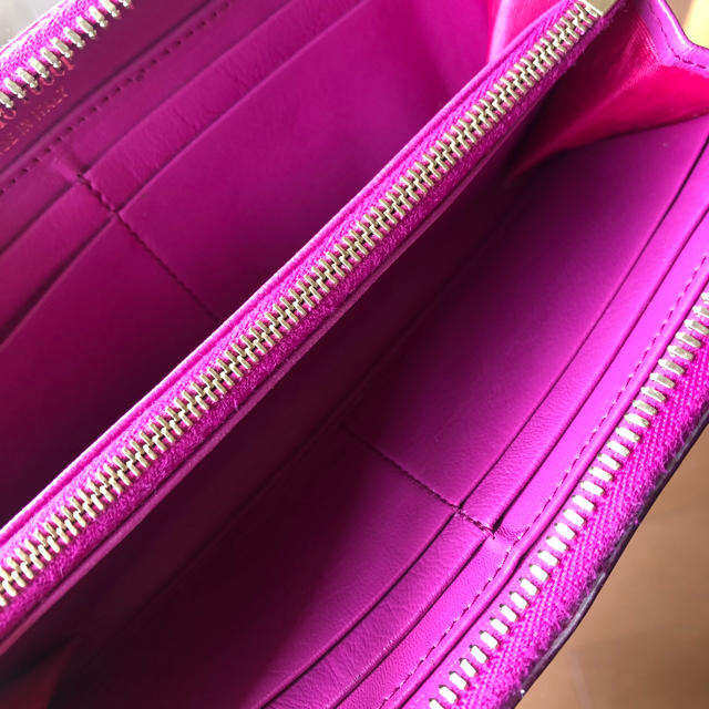 EMILIO PUCCI(エミリオプッチ)のエミリオプッチ 長財布 ピンク かわいい 希少 レディースのファッション小物(財布)の商品写真
