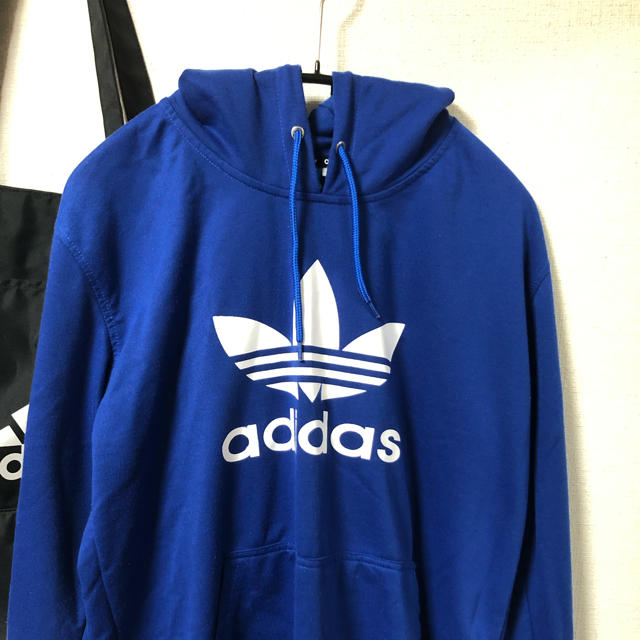 adidas(アディダス)のアディダスオリジナルス トレーナー メンズのトップス(パーカー)の商品写真