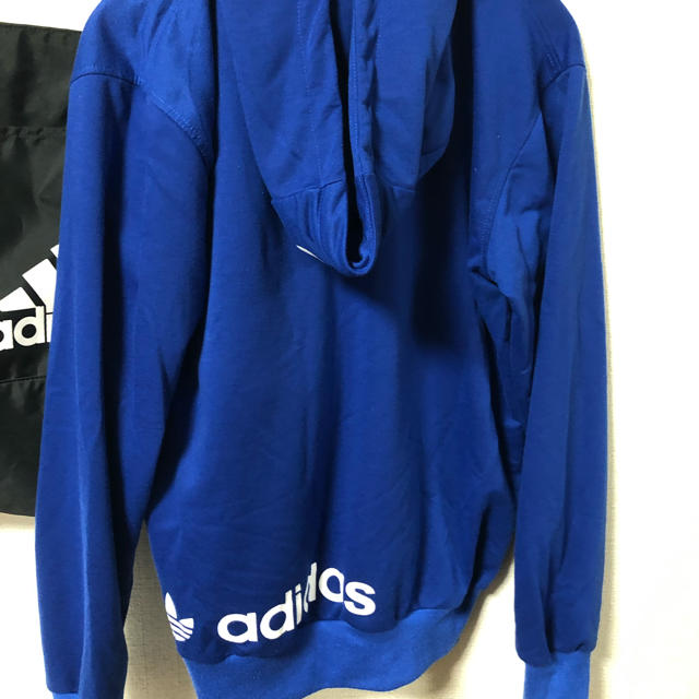 adidas(アディダス)のアディダスオリジナルス トレーナー メンズのトップス(パーカー)の商品写真