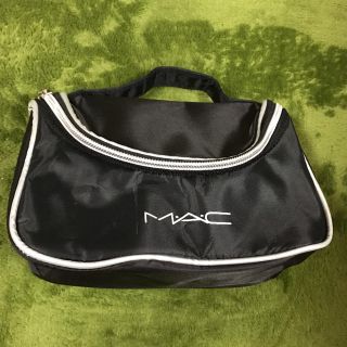 マック(MAC)のMac化粧ポーチ黒【新品】(ポーチ)