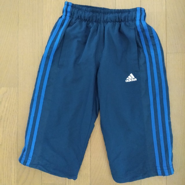 adidas(アディダス)の値下げ☆アディダス 短パン ハーフパンツ 130 キッズ/ベビー/マタニティのキッズ服男の子用(90cm~)(パンツ/スパッツ)の商品写真