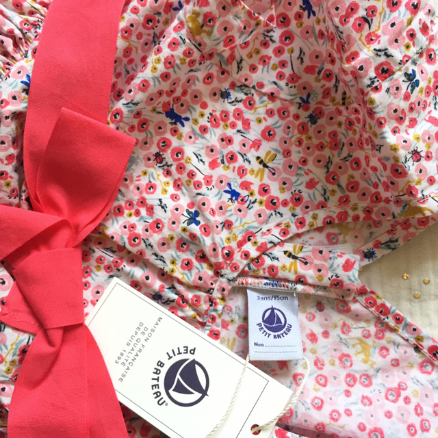 PETIT BATEAU(プチバトー)の☆ぐみぐみ様 キッズ/ベビー/マタニティのキッズ服女の子用(90cm~)(ワンピース)の商品写真