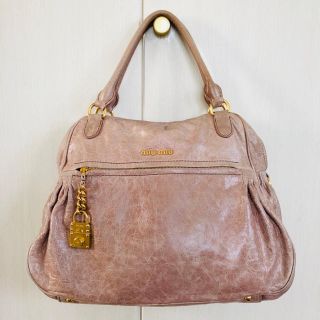 ミュウミュウ(miumiu)のmiu miu 大きめ2WAYバッグ(ショルダーバッグ)