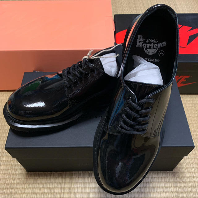 FRAGMENT(フラグメント)のDR.MARTENS X FRAGMENT HOLLINGBORN メンズの靴/シューズ(ブーツ)の商品写真