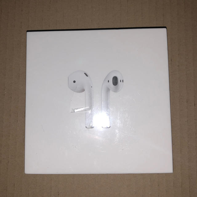 AirPods with Charging Case MMEF2J/A