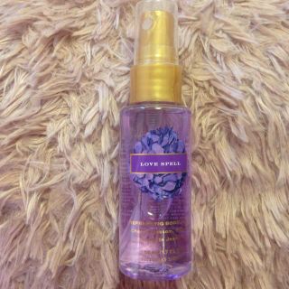 ヴィクトリアズシークレット(Victoria's Secret)のボディミスト♡50ml(香水(女性用))