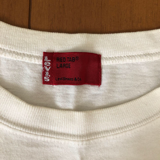 Levi's(リーバイス)のLevi's  白Ｔシャツ  レディースＬサイズ レディースのトップス(Tシャツ(半袖/袖なし))の商品写真