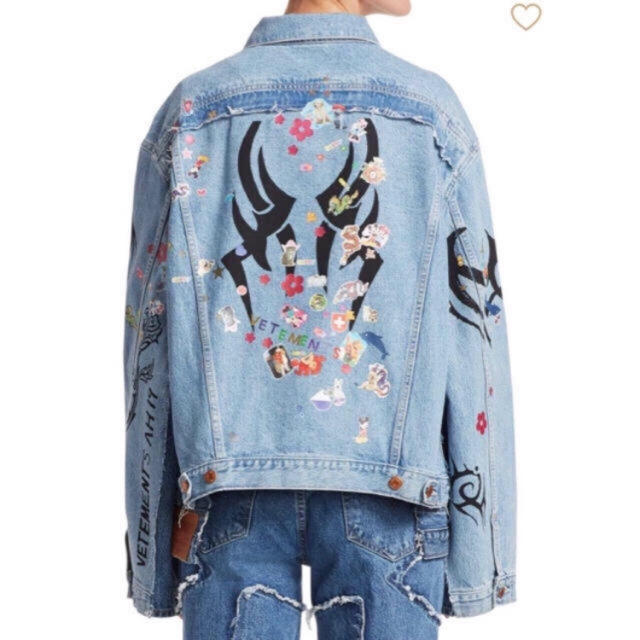 VETEMENTS sticker oversized denim jacket