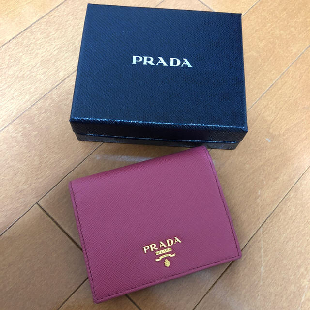 PRADA プラダ 二つ折り財布 ミニ財布サフィアーノバイカラーピンクホワイト