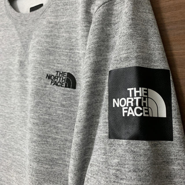 THE NORTH FACE(ザノースフェイス)の本日限定価格ノースフェイススクエアロゴサイズL メンズのトップス(スウェット)の商品写真