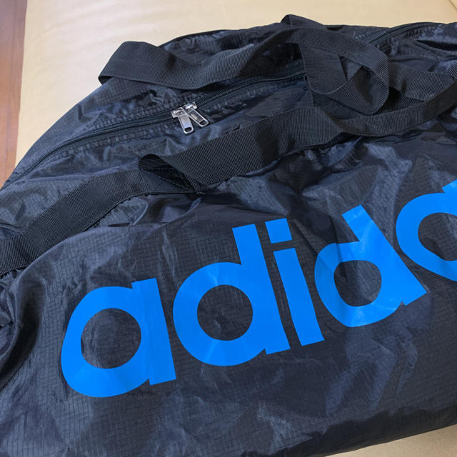 adidas(アディダス)のアディダス ドラム型バック メンズのバッグ(ドラムバッグ)の商品写真