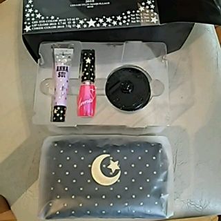 アナスイ(ANNA SUI)のメイクアップコレクション2010(チーク)