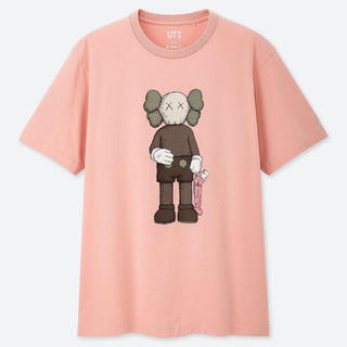 ユニクロ(UNIQLO)の “KAWS:SUMMER” pink L(Tシャツ/カットソー(半袖/袖なし))