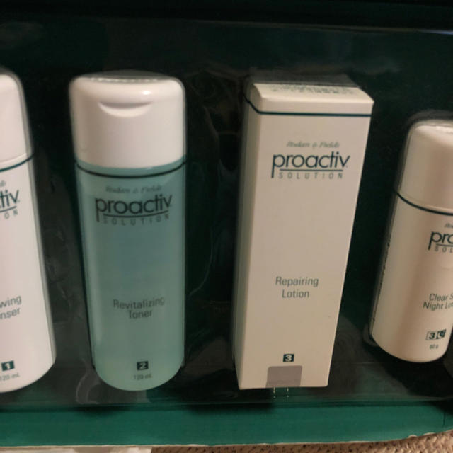 proactiv(プロアクティブ)のプロアクティブ コスメ/美容のスキンケア/基礎化粧品(化粧水/ローション)の商品写真