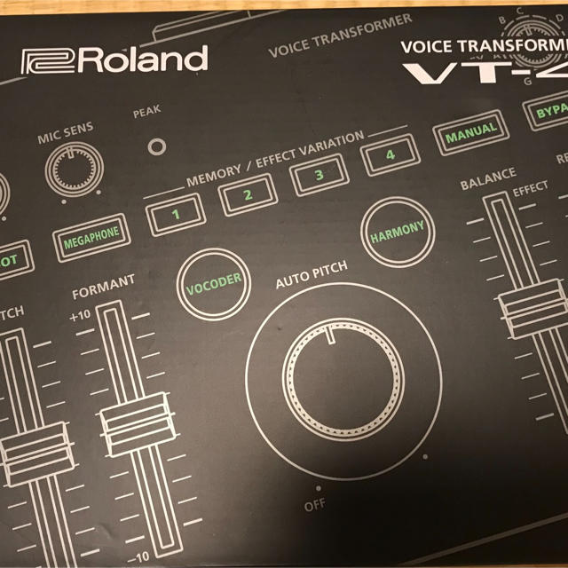 Roland(ローランド)のRoland ARIA VT-4 Voice Tranceformer 楽器のレコーディング/PA機器(エフェクター)の商品写真