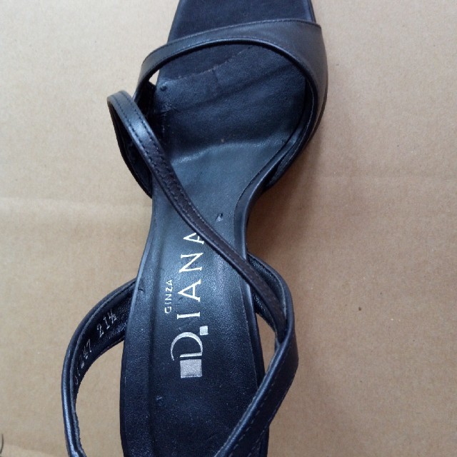 DIANA(ダイアナ)のDIANA ヒールサンダル　21.5cm レディースの靴/シューズ(ハイヒール/パンプス)の商品写真