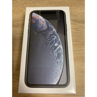 アイフォーン(iPhone)の新品 iPhone XR 64GB ブラック au SIMロック解除済み(スマートフォン本体)