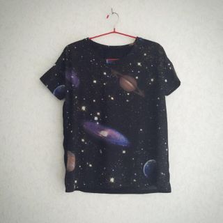 ジュエティ(jouetie)の宇宙柄 Tシャツ(Tシャツ(半袖/袖なし))