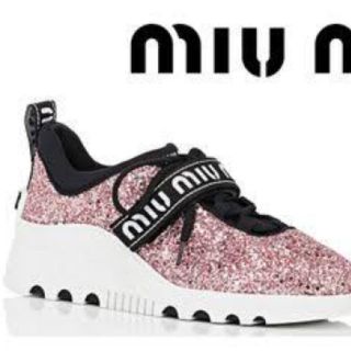 ミュウミュウ(miumiu)の今日だけ2万値下げ miumiu LOGO SNEAKERS PINK(スニーカー)