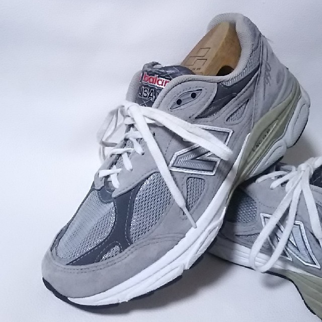 New Balance(ニューバランス)の
希少アメリカ製ビンテージ！ニューバランス990高級スニーカー灰銀


 レディースの靴/シューズ(スニーカー)の商品写真